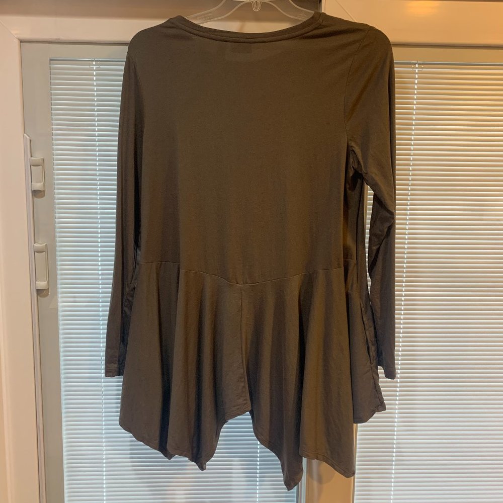 NWOT Logo Lori Goldstein Long Sleeve Dark Camo Green (Almost Brown) Shirt Sz Lg - Picture 2 of 13